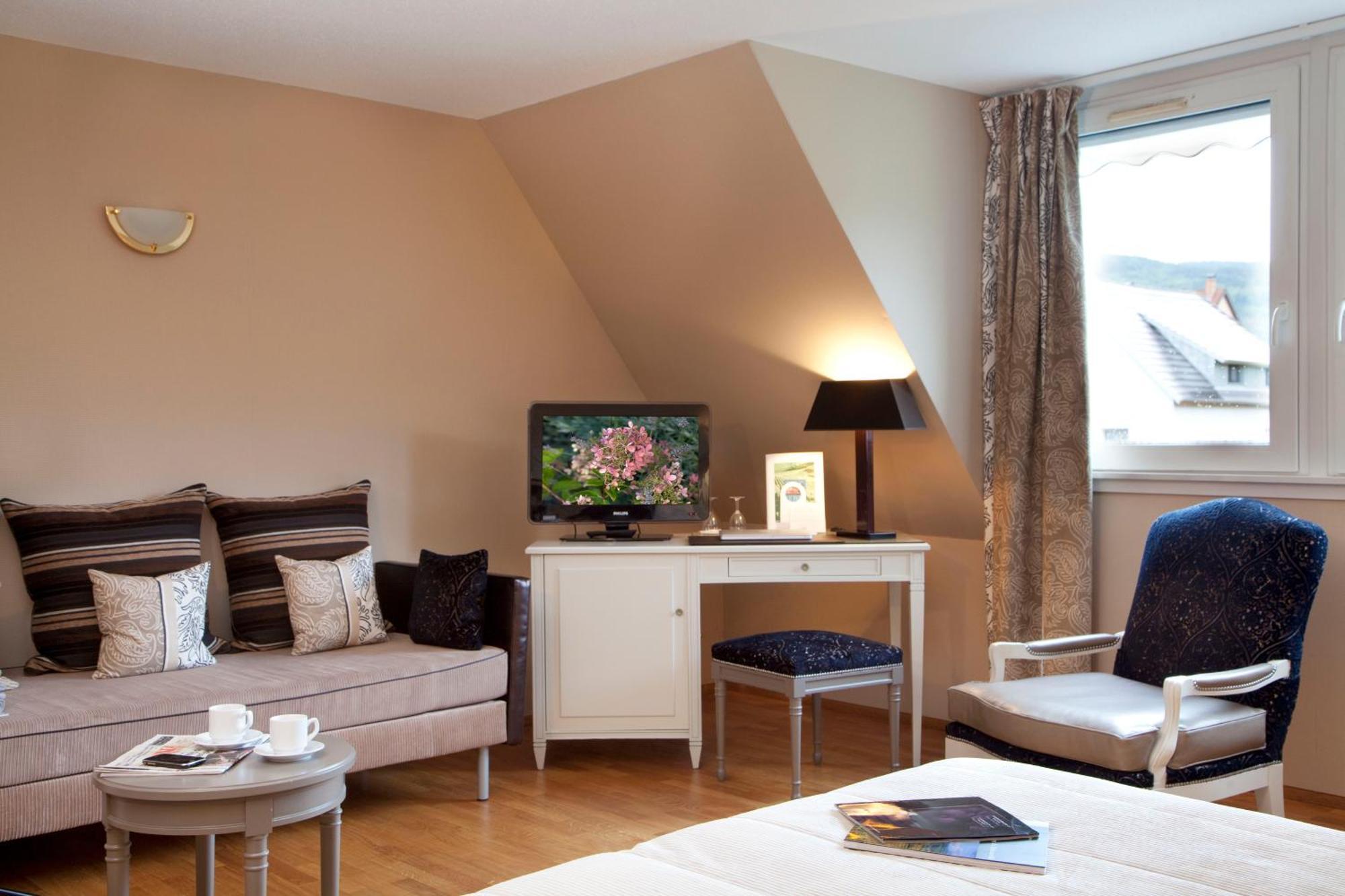 Logis Hotel Le Parc & Spa Saint-Hippolyte  Exteriér fotografie