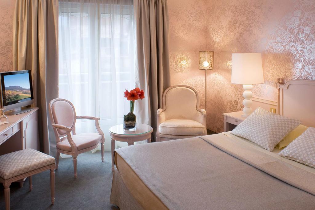 Logis Hotel Le Parc & Spa Saint-Hippolyte  Exteriér fotografie